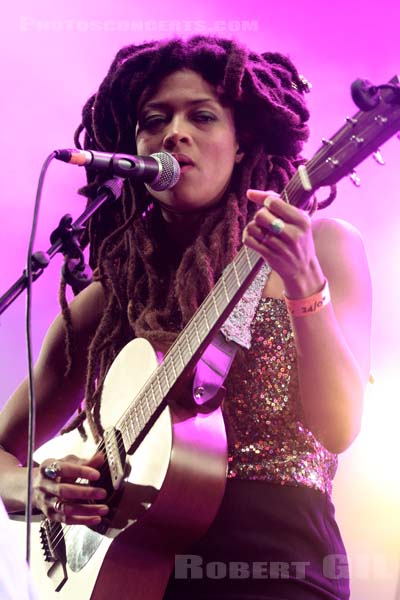 VALERIE JUNE - 2013-08-24 - SAINT CLOUD - Domaine National - Scene Pression Live - 